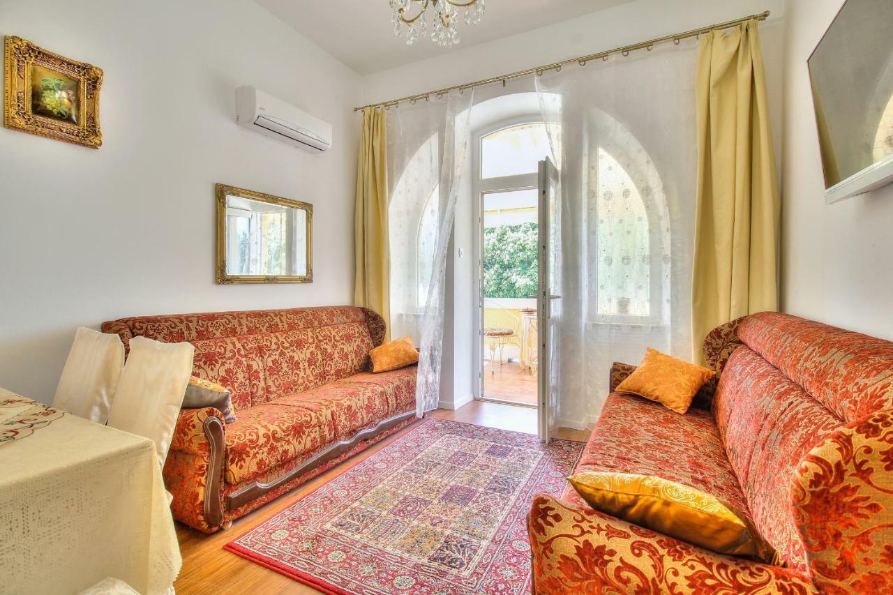 Boutique Apartman Villa Mediteran Пореч Екстериор снимка